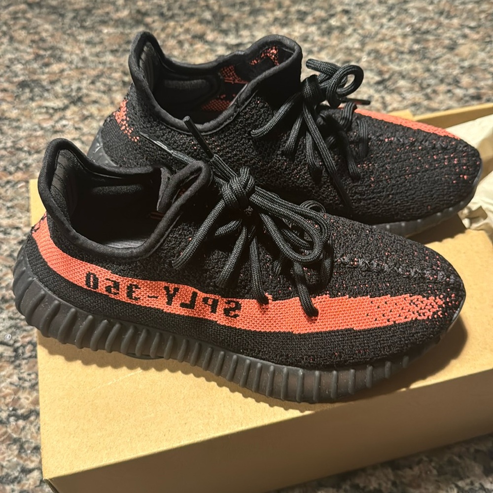 Yeezy Boost 350 V2